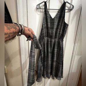 Women’s short sleeve black with white stripes dress size medium